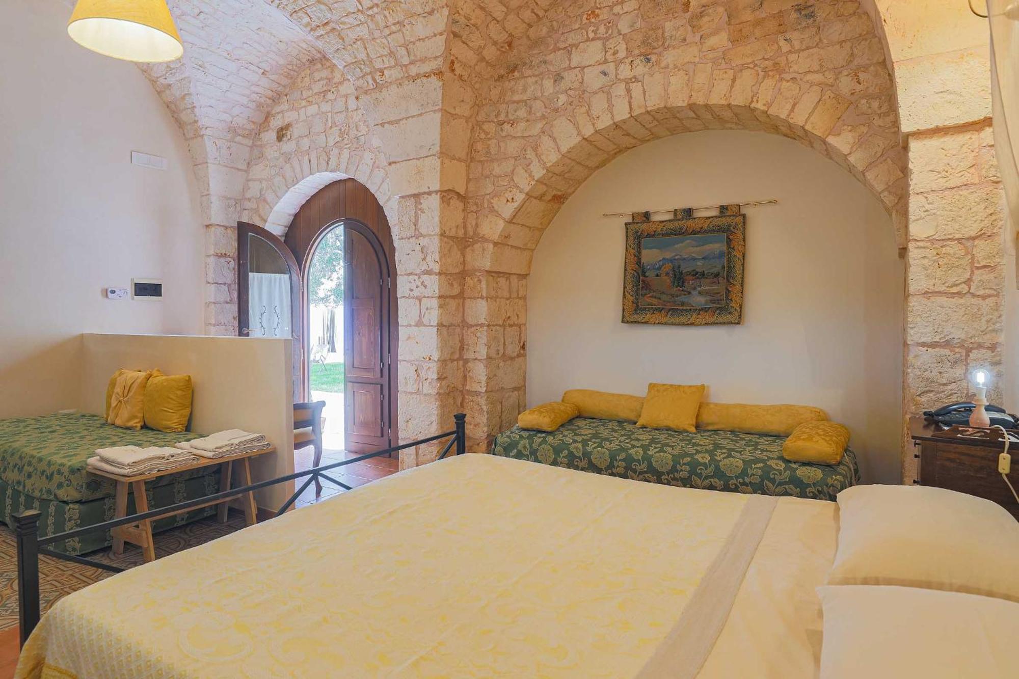 Hotel Masseria Casina Vitale 3*